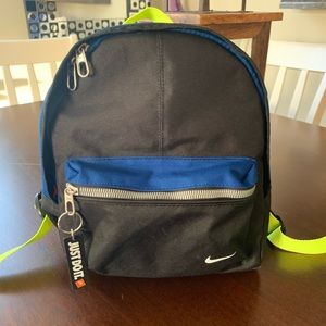 Nike back pack (mini)